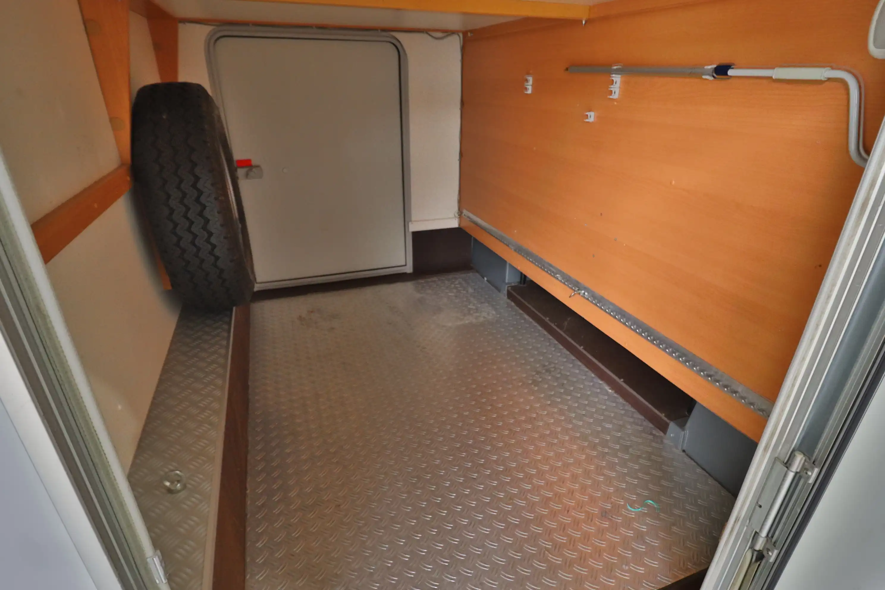KNAUS Sun Traveller 658 LG
